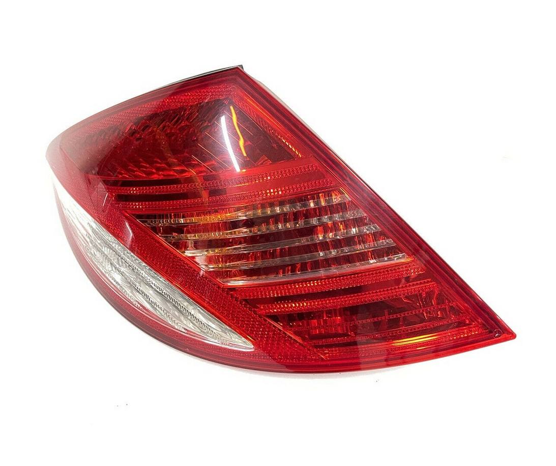 Mercedes Tail Light Assembly - Driver Side 2168200964